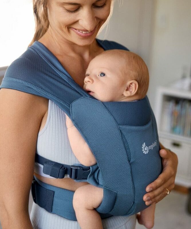 Ergobaby Embrace Soft Air Mesh nosiljka, Plava